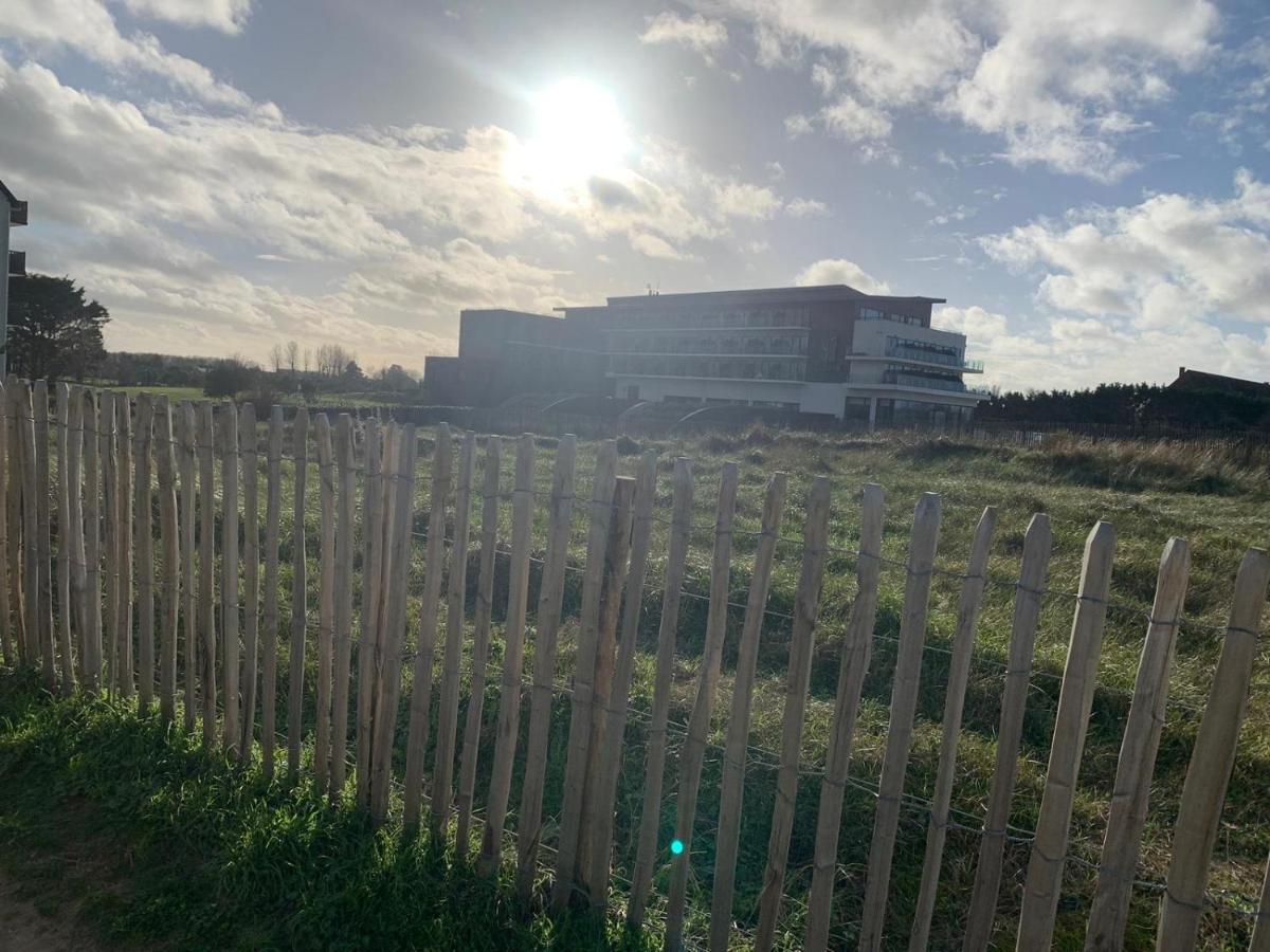 2 Pieces Acces Mer Et Thalasso Cabourg Exteriör bild